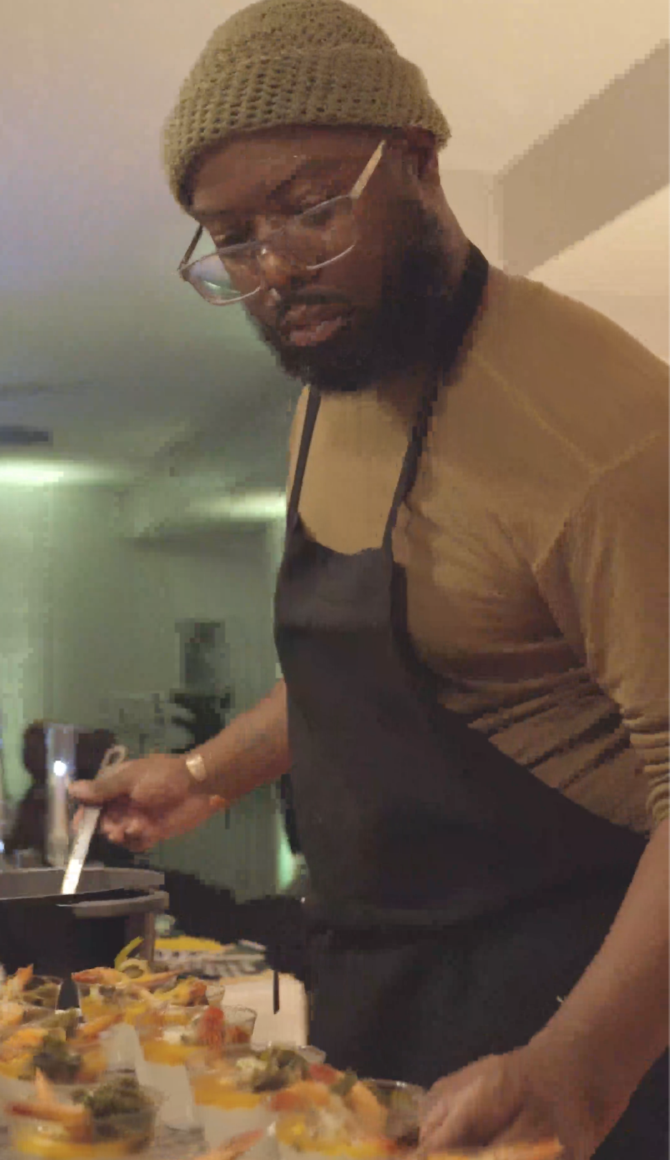 Watch the dinner experience